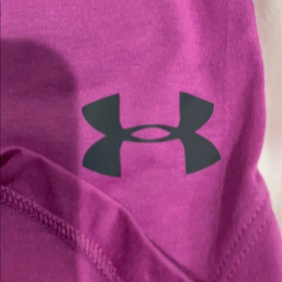 Under Armour tops size ym - Picture 6 of 9